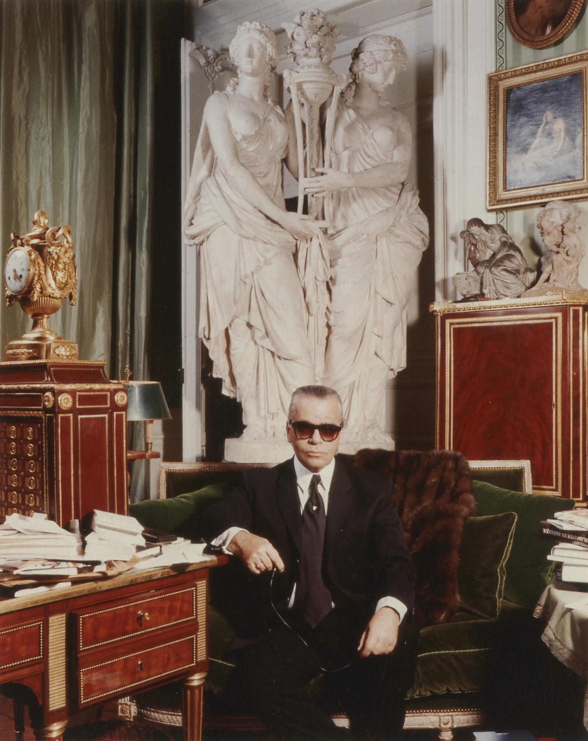 Karl Lagerfeld in his Paris appartment.