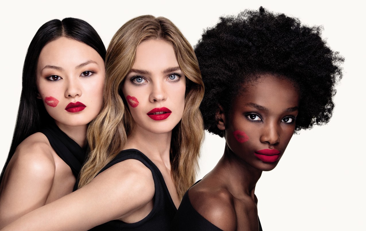 WHAT DOES YOUR LIPSTICK COLOR SAY ABOUT YOU
