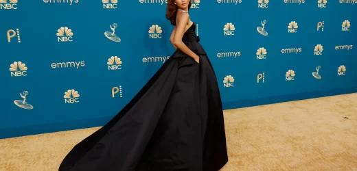 THE BEST DRESSED STARS AT THE EMMYS 2022