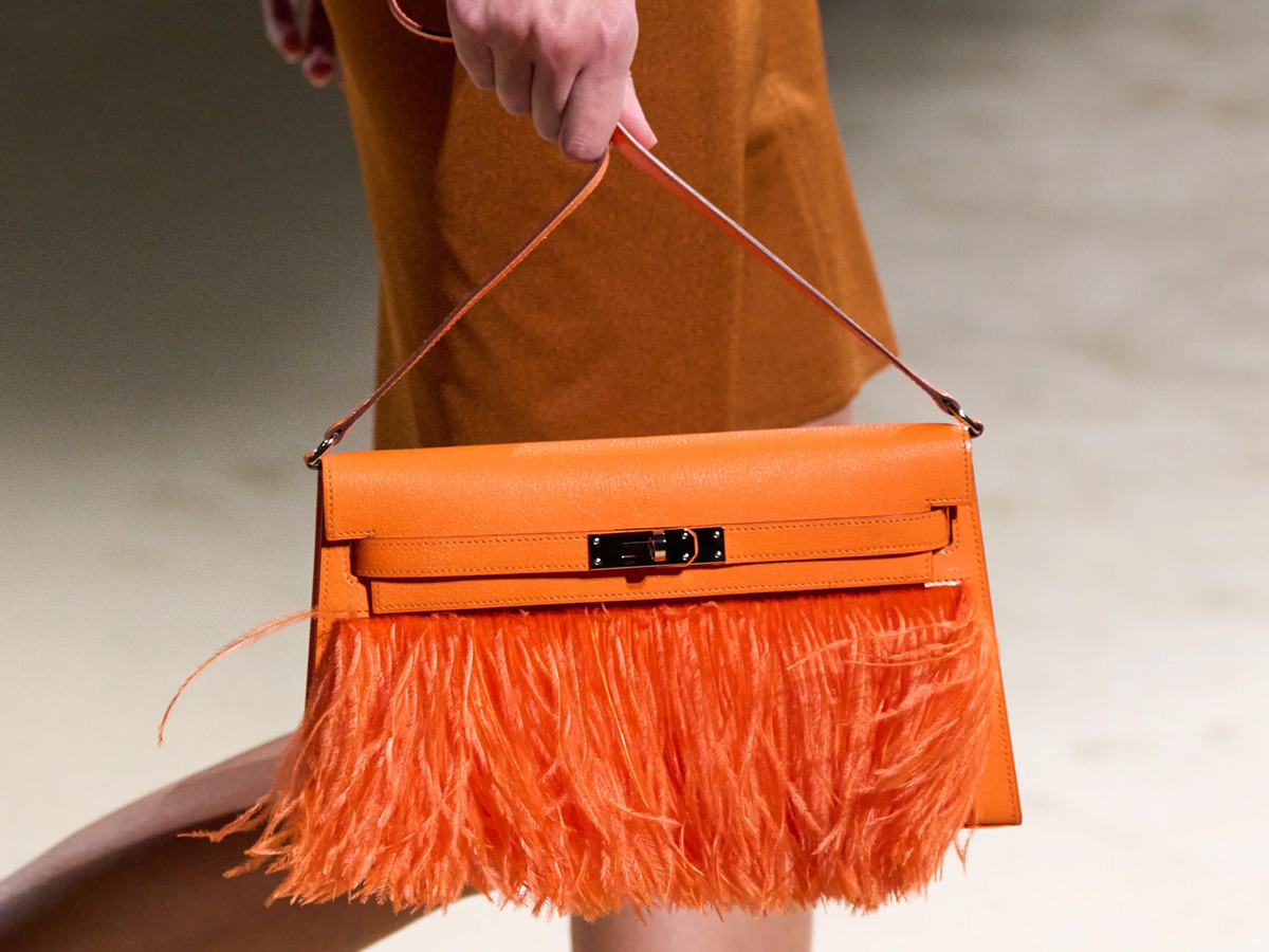 Hermes brings back the Kelly Danse II bag. Here's why you need it –  Bagaholic
